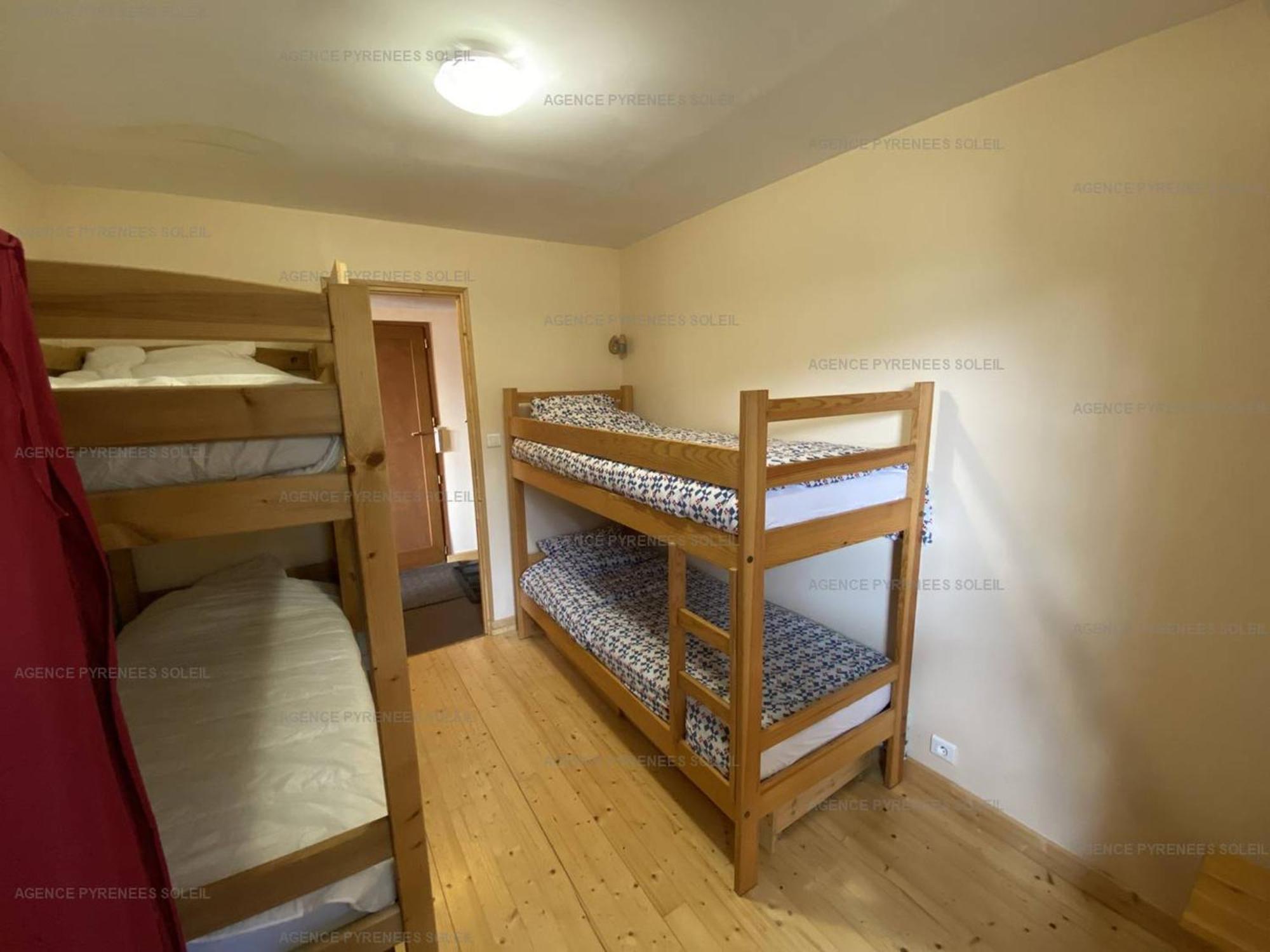 F4 Bas De Chalet Avec Terrasse Et Parking - Les Angles - Fr-1-295-143 Экстерьер фото